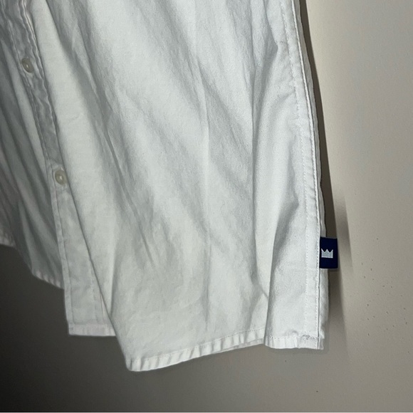 Crown & Ivy - Picture 4 of 5